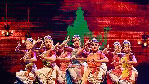 A Bharatanatyam dance performance by Shankarananda Kalakshetra