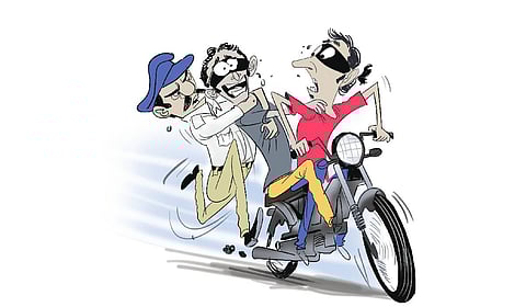 Four burglars, including a minor, were arrested on Thursday for their alleged involvement in six incidents of theft during the last two weeks.