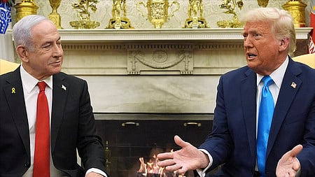 Benjamin Netanyahu (left), Donald Trump