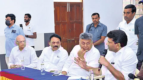 Speaking at a meeting with voluntary organisations at Bharatiya Vidya Bhavan, the union minister called on voluntary and corporate organisations to adopt parks, government schools
