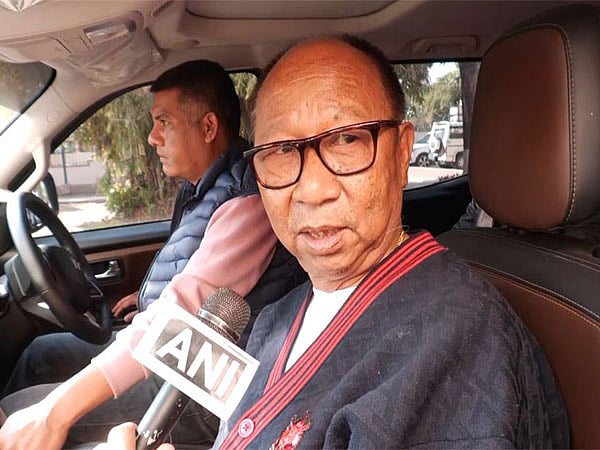 Manipur Meitei BJP MLA breaks ice, visits Kuki villages