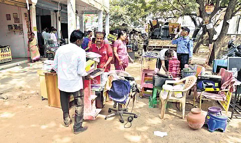 HMDA evicts remaining shop allottees from Saroornagar complex over safety concerns