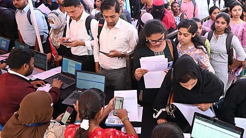 Aspirants seek CBI inquiry into government recruitment system 