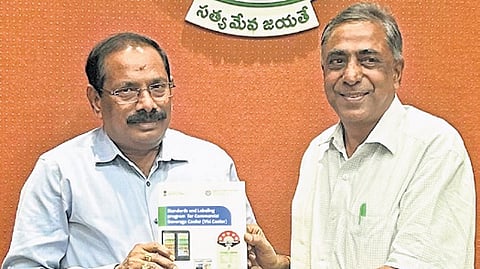 Chief Secretary K Vijayanand (L) and A Chandra Sekhara Reddy, Media Adviser, Southern States/UTs, BEE during the event