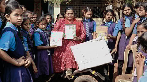 Looking beyond limitations: Chhattisgarh teacher’s inspiring journey of innovation and inclusion