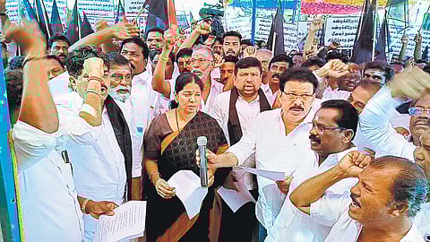 DMK, fishermen associations protest in Rameswaram over continuous arrests by Sri Lankan Navy