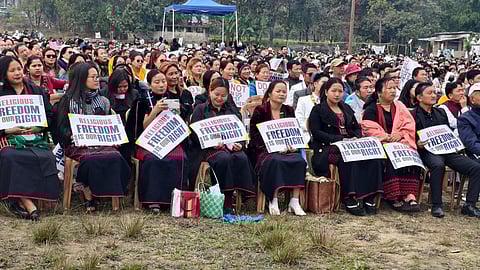 ACF president Tarh Miri claimed that APFRA violates the freedom of accepting faith and religious belief. 