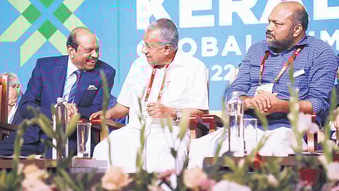 Kerala govt, Opposition put up joint front to woo investors