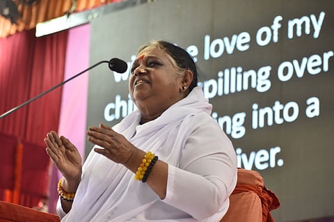  Mata Amritanandamayi