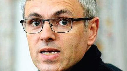 Omar presents survey report in J&K House, says economy may grow at 7% 