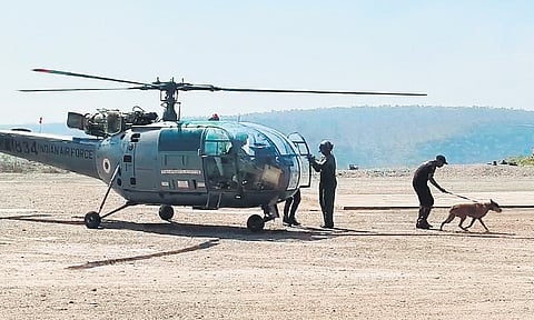The cadaver dogs of Kerala Police Department reach Telangana on Thursday.
