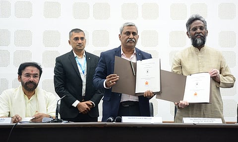 Union Minister for Coal and Mines, G Kishan Reddy, along with Coal India Ltd. CMD PM Prasad and IIT Hyderabad Director Murthy, during the signing of an MoU between Coal India Ltd. and IIT Hyderabad for setting up the Centre of Excellence (CoE) on Friday.