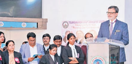 Acting Chief Justice Sujoy Paul of the Telangana High Court addresses advocates and staff on the eve
of International Women’s Day.