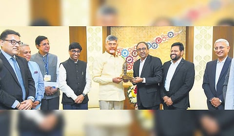CM Nara Chandrababu Naidu reviewed the Quantum Cloud Computing initiative
during a meeting at the Secretariat in Velagapudi on Monday