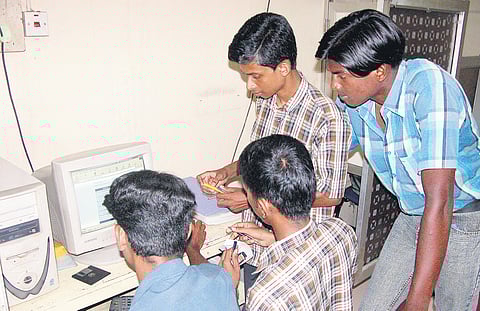 As town panchayats are citing lack of funds, the order said Rs 5.49 crore would be released by the state government for schools located in their limits