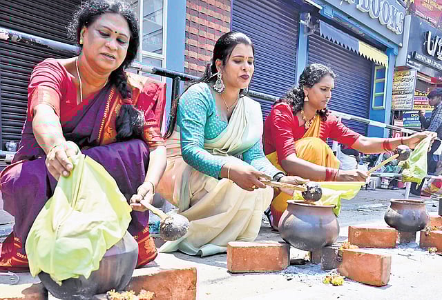 Transgender community members participating in the ritual at Pulimood Junction