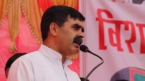 The former MLA was sitting in the courtyard of the government accommodation allotted to his wife in Bilapsur along with others when four people came and opened fire.