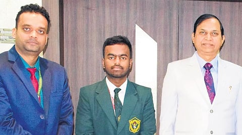 Rupesh, also represented Jharkhand in the 108th Indian Science Congress at Nagpur University, bringing much pride to the state.