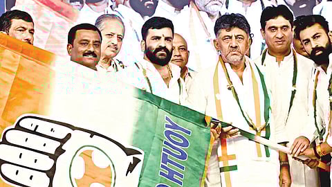 HS Manjunath Gowda (third from left) takes charge as Karnataka Youth Congress president in the presence of Dy CM and KPCC president  DK Shivakumar and other party leaders in Bengaluru on Monday.