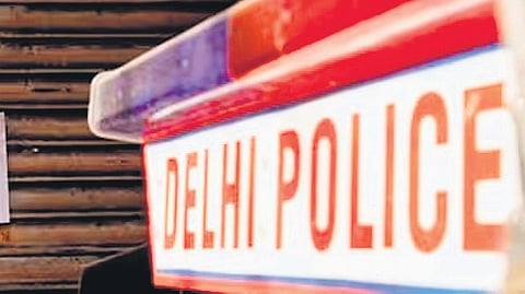 Using the car number, the police tracked down the car owner and questioned him.