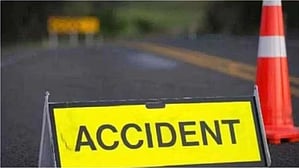 Four killed as car hits divider on Samruddhi Expressway