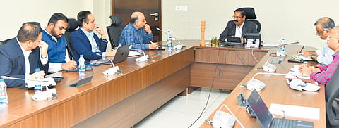 A delegation of the NITI Aayog met Chief Secretary K Vijayanand at his camp office in Vijayawada on Friday.