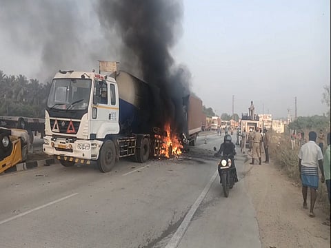 Due to the collission, the gas tanker started leaking, leading to a massive fire.