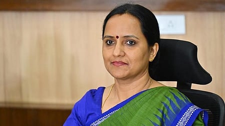 Prominent Odisha IAS officer Sujata Karthikeyan takes voluntary retirement.