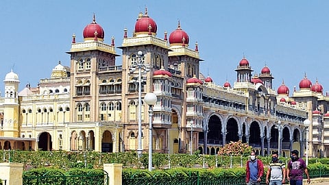 According to sources,  3 lakh to 3.25 lakh foreign tourists visit Mysuru district every financial year. However, the number did not even cross 2 lakh last year.  
