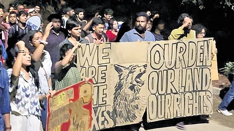 The students also demanded that the UoH administration file a petition in the high court claiming ownership of the 400 acres