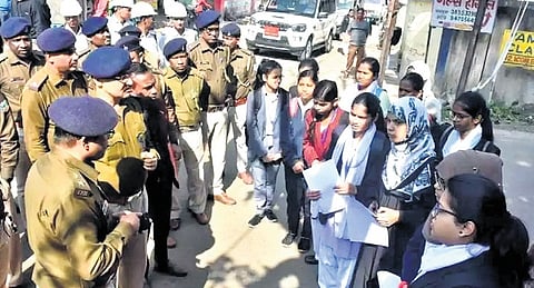 Members of the Shistachar Squad also engaged with local authorities to discuss preventive measures and encourage victims to report such criminal tendencies.