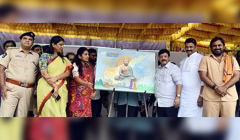Amaravathi Chitra kala veedhi festival begins in Rajamahendravaram.