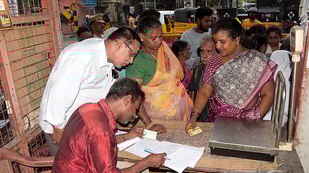 Merge PDS and cooperative society outlets, say salesmen at PDS shops