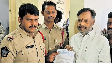 Rashtriya Praja Congress president and High Court advocate Meda Srinivas on Wednesday lodged a complaint with Three Town Police Station.