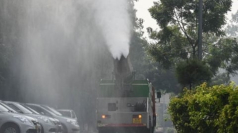 1,000 water sprinklers to be installed on streetlight poles across the city