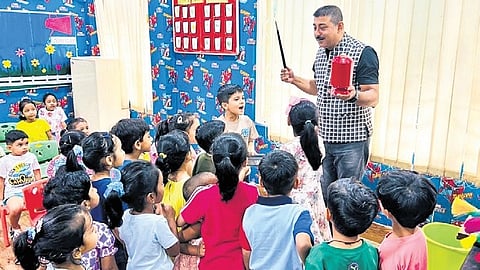 Anuj Kumar Das, a member of the International Brotherhood of Magicians, 