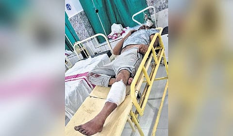 Injured criminal Sitaram Sarangi in hospital on Sunday 