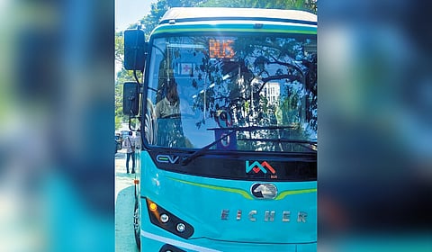 A Kochi Metro e-feeder bus