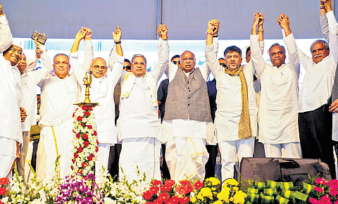 AICC president Mallikarjun Kharge, Chief Minister Siddaramaiah, Deputy Chief Minister DK Shivakumar, and other Congress leaders at the inauguration of a job fair in Kalaburagi on Wednesday.