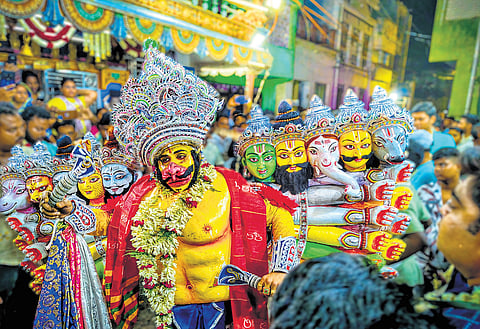 This year, Bhanu portrayed Ekadasha-Mukhi Hanuman or the 11-faced Hanuman (Mahavira).