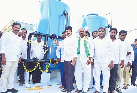Minister Ravindra inaugurates micro water filters in Machilipatnam