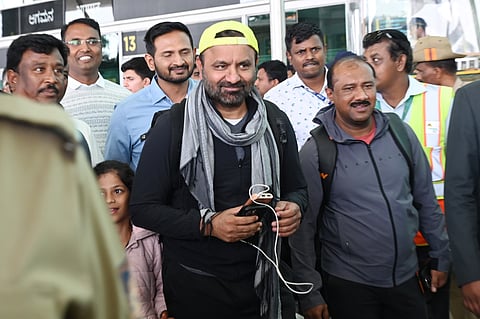 /Labor Minister Santosh lad along with 174 touristsat landed at Kempegowda Intrnational Airport in Bengaluru on Thursday.