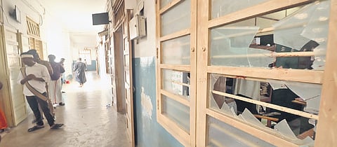 The siblings also damaged the window glass panes of the court complex while being escorted away by police