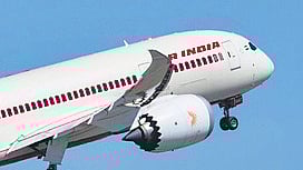 Flights fly over Arabian Sea as Pakistan closes air space