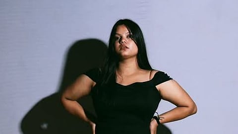 Ms. Agrawal, a law graduate who was also preparing for civil service exams, had become increasingly distressed by the decrease in her Instagram follower count. 