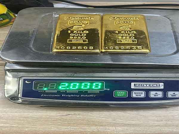 Rs 45 crore drugs, gold and diamonds seized at Mumbai airport in a week; 12 held