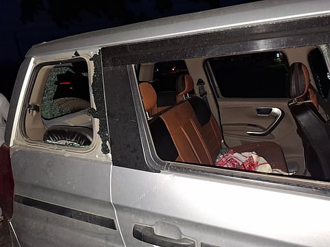 Though the Congress leaders escaped with minor injuries, their vehicles were badly damaged.