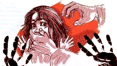 Minor girl travelling in car sexually assaulted on Pune highway, her family robbed
