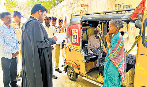 Magistrate Sai Shiva conducts a hearing  outside JFCM court premises in Bodhan