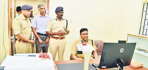 The facility is equipped with HD video conference systems, audio-video recording and archiving tools, a document visualiser and soundproofing 